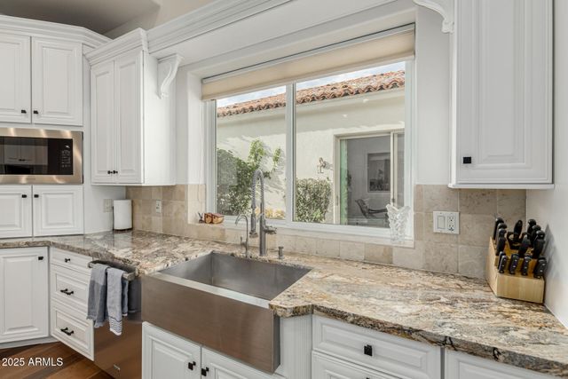 7002 E ASTER Drive, Scottsdale, AZ 85254