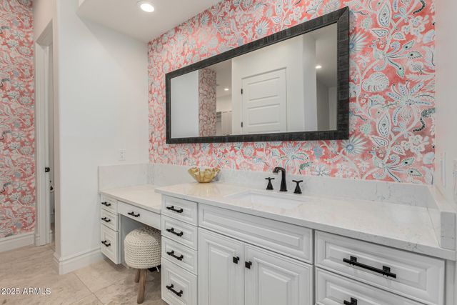 7002 E ASTER Drive, Scottsdale, AZ 85254