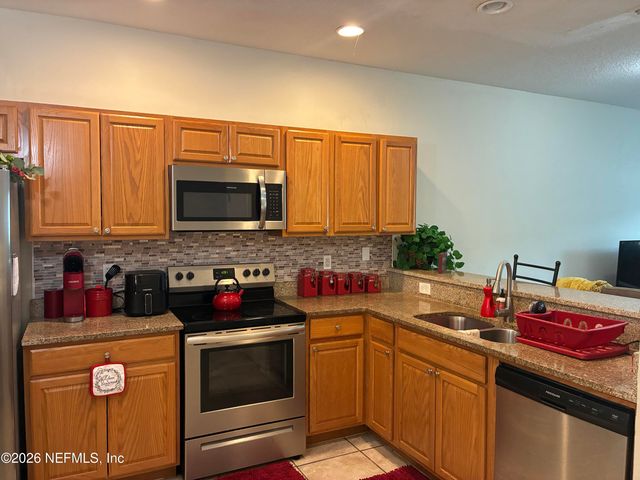 1669 BISCAYNE BAY Circle, Jacksonville, FL 32218