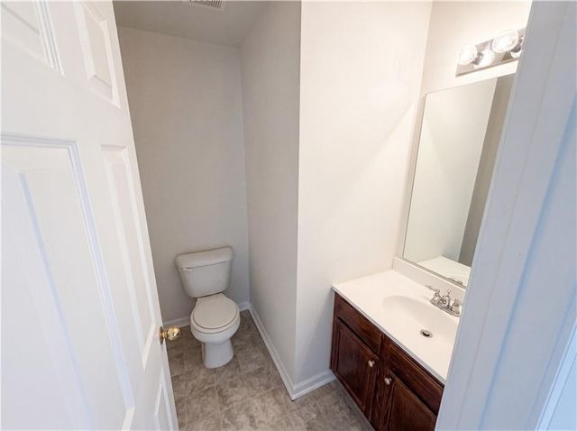 6126 Hickory Lane Drive, Union City, GA 30291