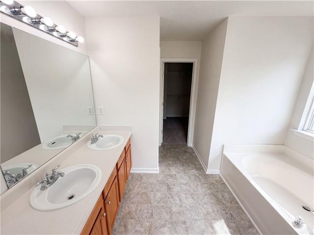 6126 Hickory Lane Drive, Union City, GA 30291