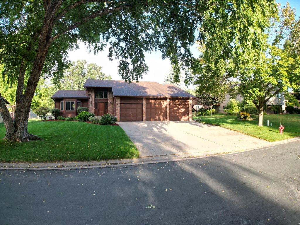 8301 Cooper Way, Inver Grove Heights, MN 55076 — photo 2