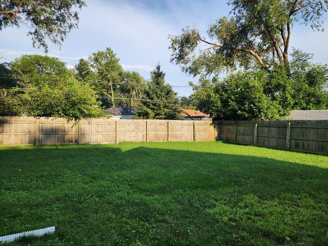 315 Nokomis Street, Park Forest, IL 60466