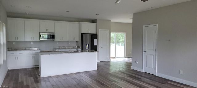 641 Gallbush RD, Chesapeake, VA 23322