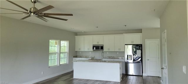 641 Gallbush RD, Chesapeake, VA 23322