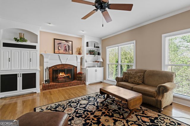 6034 Nature Path Lane, Sugar Hill, GA 30518