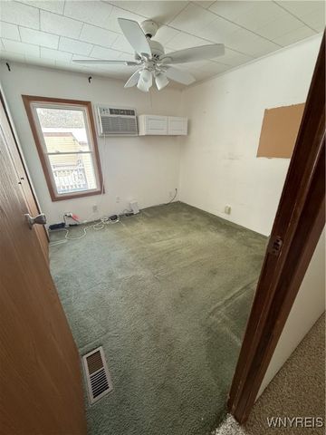 16 West Canyon, Hamburg, NY 14075