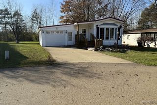 16 West Canyon, Hamburg, NY 14075