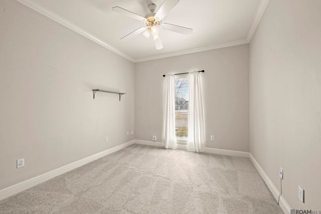 17361 Lake Azalea Dr, Baton Rouge, LA 70817