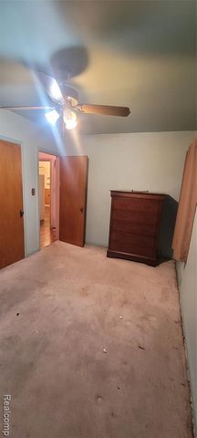 16660 Whitcomb Street, Detroit, MI 48235