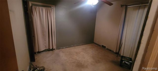 16660 Whitcomb Street, Detroit, MI 48235