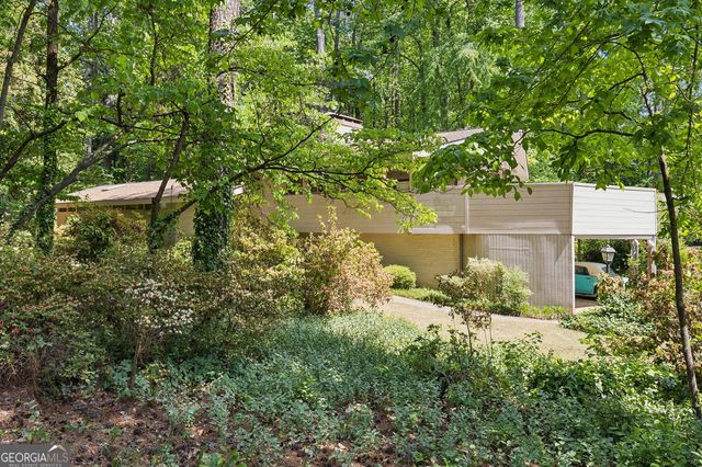 2001 Castleway Lane NE, Atlanta, GA 30345