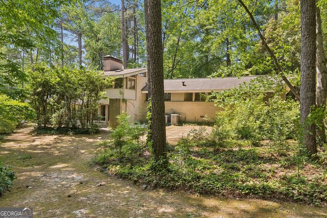 2001 Castleway Lane NE, Atlanta, GA 30345