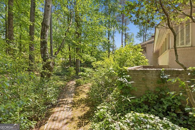 2001 Castleway Lane NE, Atlanta, GA 30345