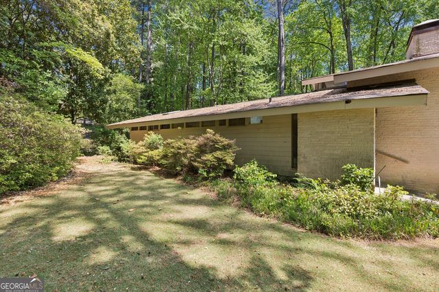 2001 Castleway Lane NE, Atlanta, GA 30345