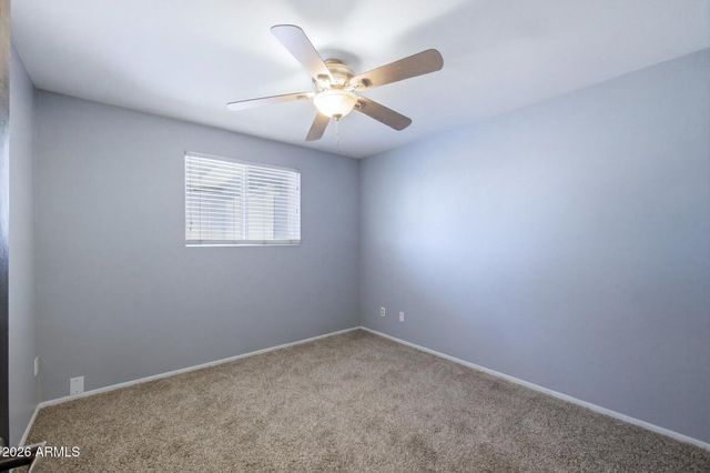 3217 W BANFF Lane, Phoenix, AZ 85053