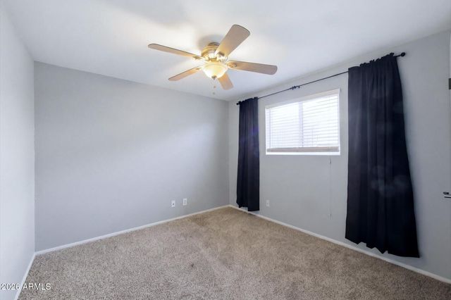 3217 W BANFF Lane, Phoenix, AZ 85053