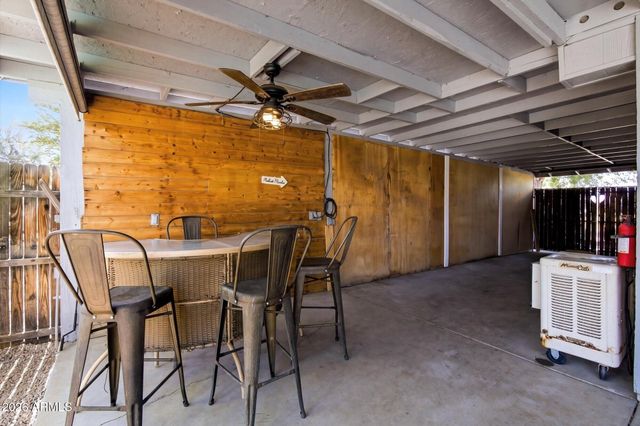 3217 W BANFF Lane, Phoenix, AZ 85053