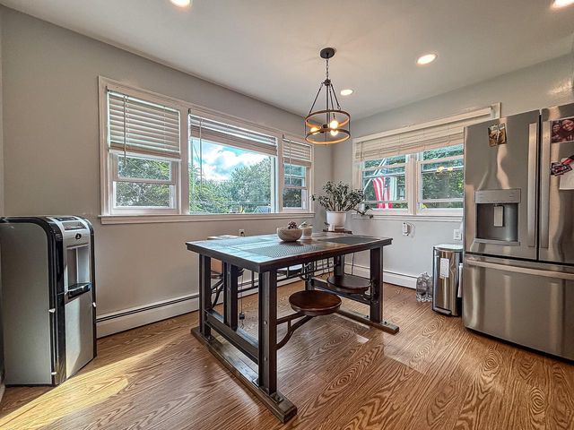 W164N8586 Hiawatha AVENUE, Menomonee Falls, WI 53051