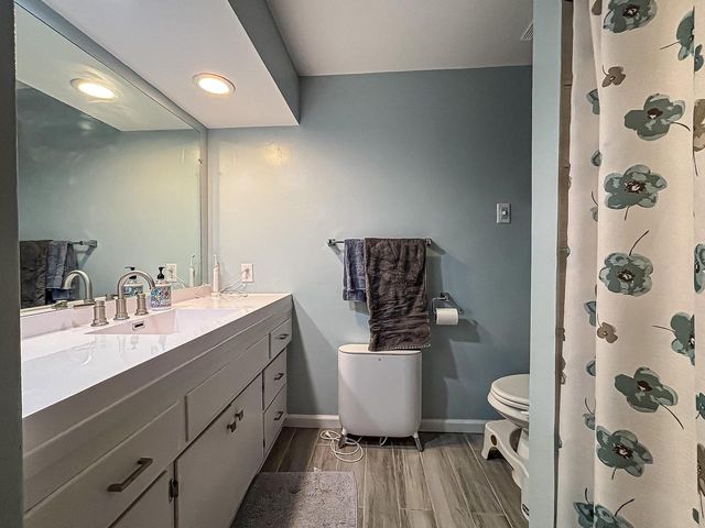 W164N8586 Hiawatha AVENUE, Menomonee Falls, WI 53051