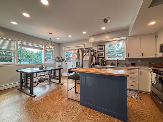 W164N8586 Hiawatha AVENUE, Menomonee Falls, WI 53051