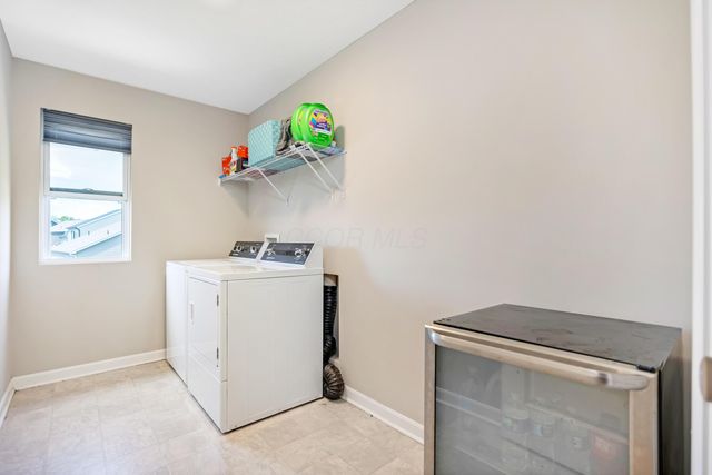 440 Oakland Hills Loop, Commercial Point, OH 43116