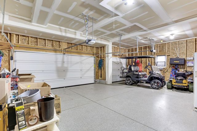 440 Oakland Hills Loop, Commercial Point, OH 43116
