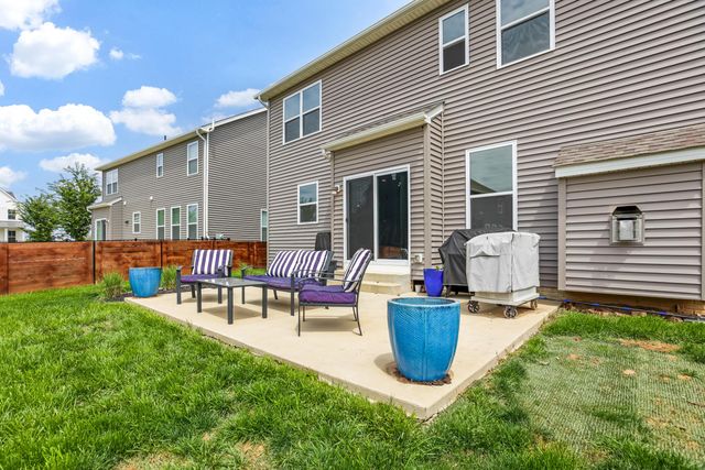 440 Oakland Hills Loop, Commercial Point, OH 43116