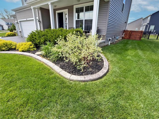440 Oakland Hills Loop, Commercial Point, OH 43116