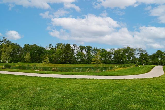 440 Oakland Hills Loop, Commercial Point, OH 43116
