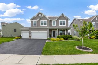 440 Oakland Hills Loop, Commercial Point, OH 43116