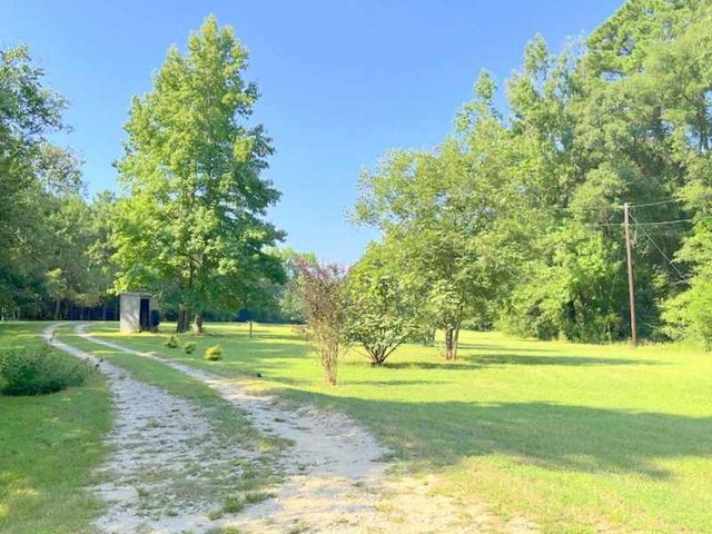 1384 E Fm 2712, Crockett, TX 75835