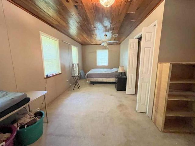 1384 E Fm 2712, Crockett, TX 75835