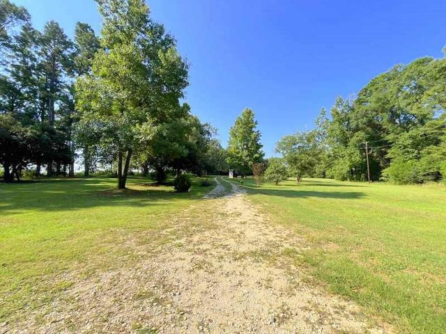 1384 E Fm 2712, Crockett, TX 75835