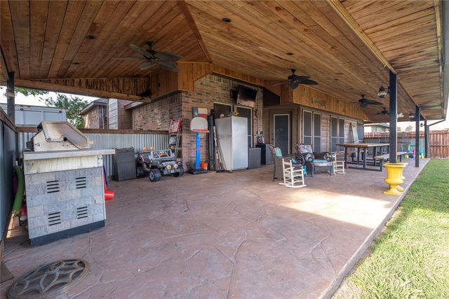 708 Valley Court, Royse City, TX 75189