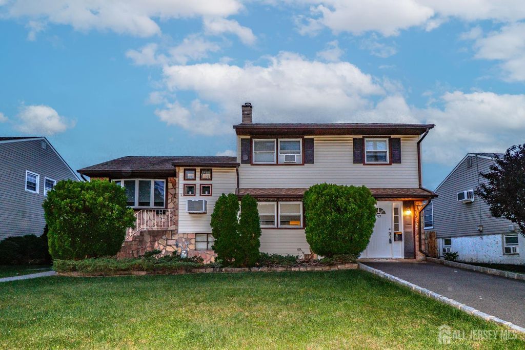 97 Sterling Drive, Colonia, NJ 07067