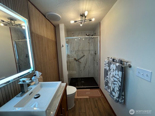 94 Raccoon Road, Sequim, WA 98382