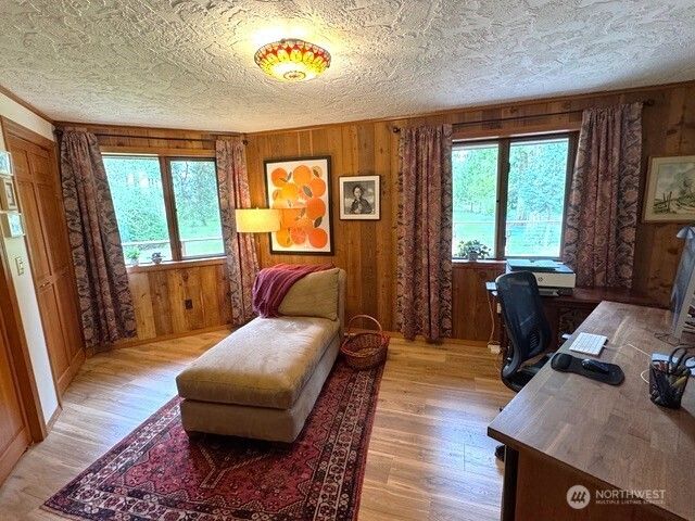 94 Raccoon Road, Sequim, WA 98382