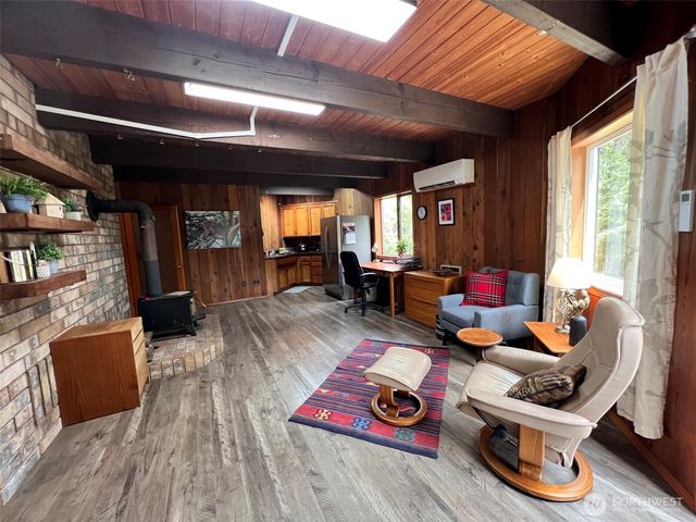 94 Raccoon Road, Sequim, WA 98382