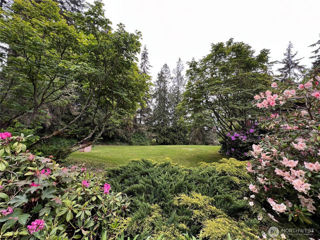 94 Raccoon Road, Sequim, WA 98382
