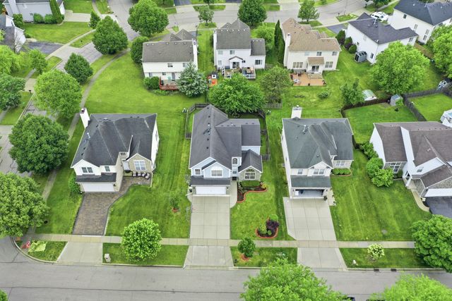 154 AUGUSTA Drive, Streamwood, IL 60107