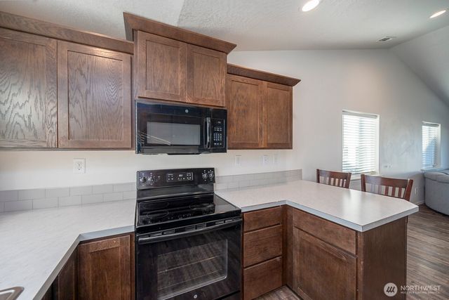 1406 E Nen Drive, Moses Lake, WA 98837