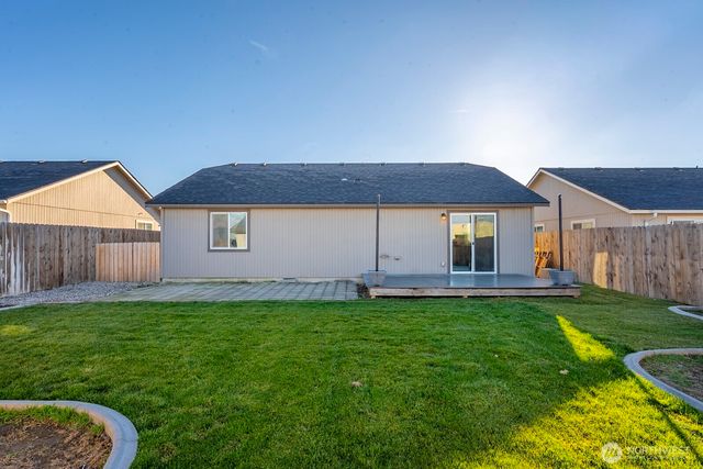 1406 E Nen Drive, Moses Lake, WA 98837