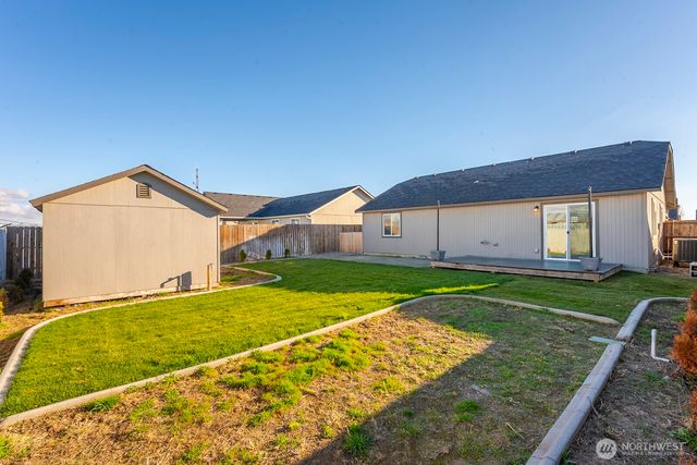 1406 E Nen Drive, Moses Lake, WA 98837