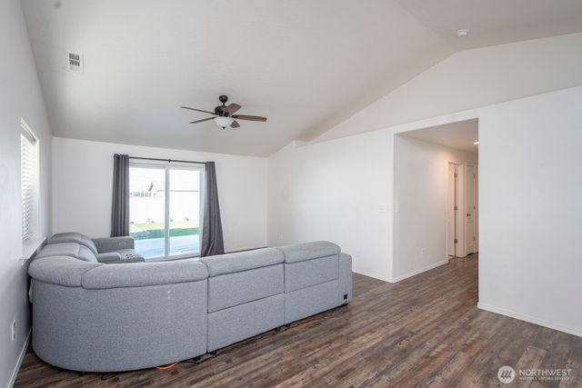 1406 E Nen Drive, Moses Lake, WA 98837