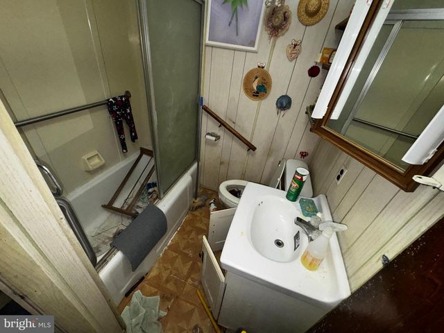 2426 BETHEL RD, Chester, PA 19013