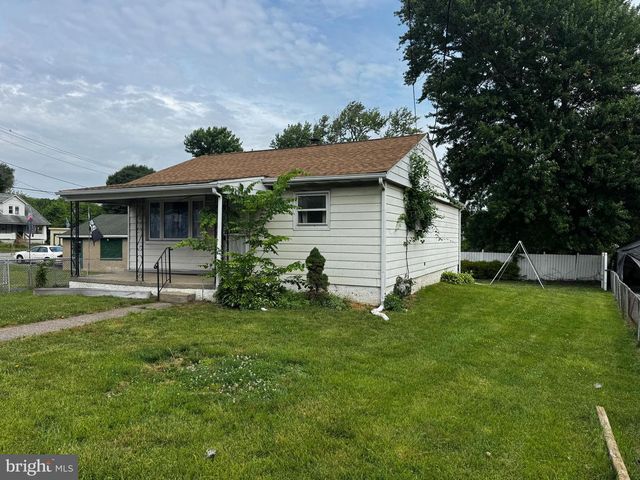 2426 BETHEL RD, Chester, PA 19013