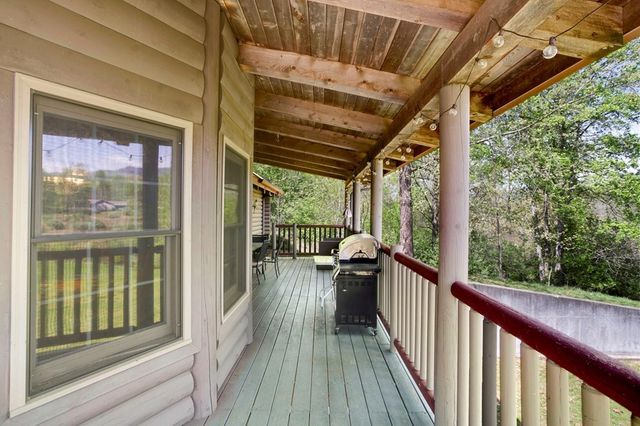68 Countryside Lane, Hayesville, NC 28904