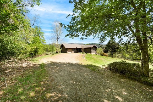 68 Countryside Lane, Hayesville, NC 28904