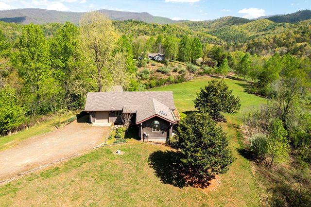 68 Countryside Lane, Hayesville, NC 28904